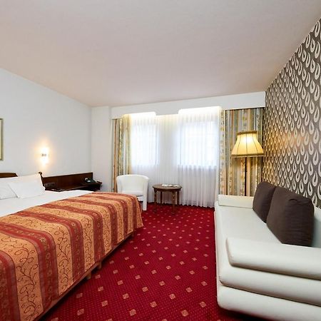Hotel Zur Post Verbandsgemeinde Verbandsgemeinde Bernkastel-Kues Buitenkant foto