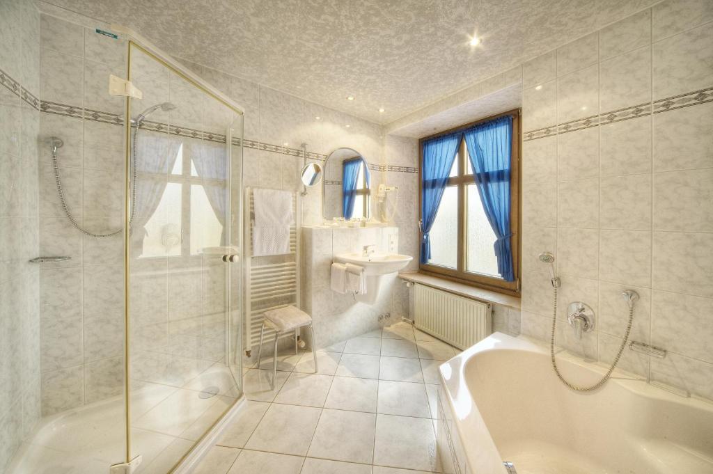 Hotel Zur Post Verbandsgemeinde Verbandsgemeinde Bernkastel-Kues Kamer foto