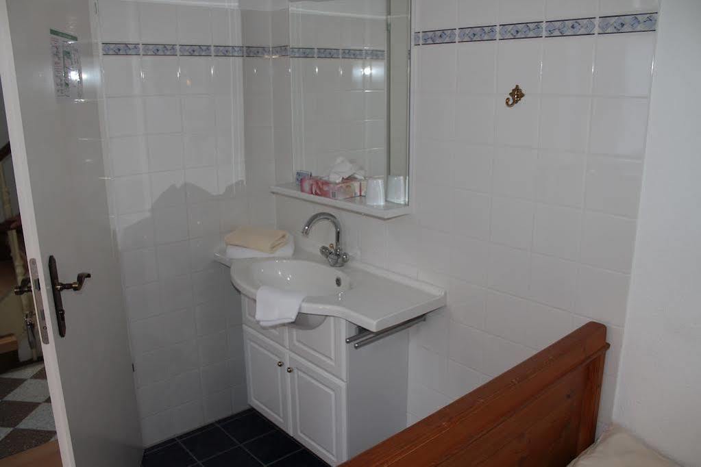 Hotel Zur Post Verbandsgemeinde Verbandsgemeinde Bernkastel-Kues Buitenkant foto