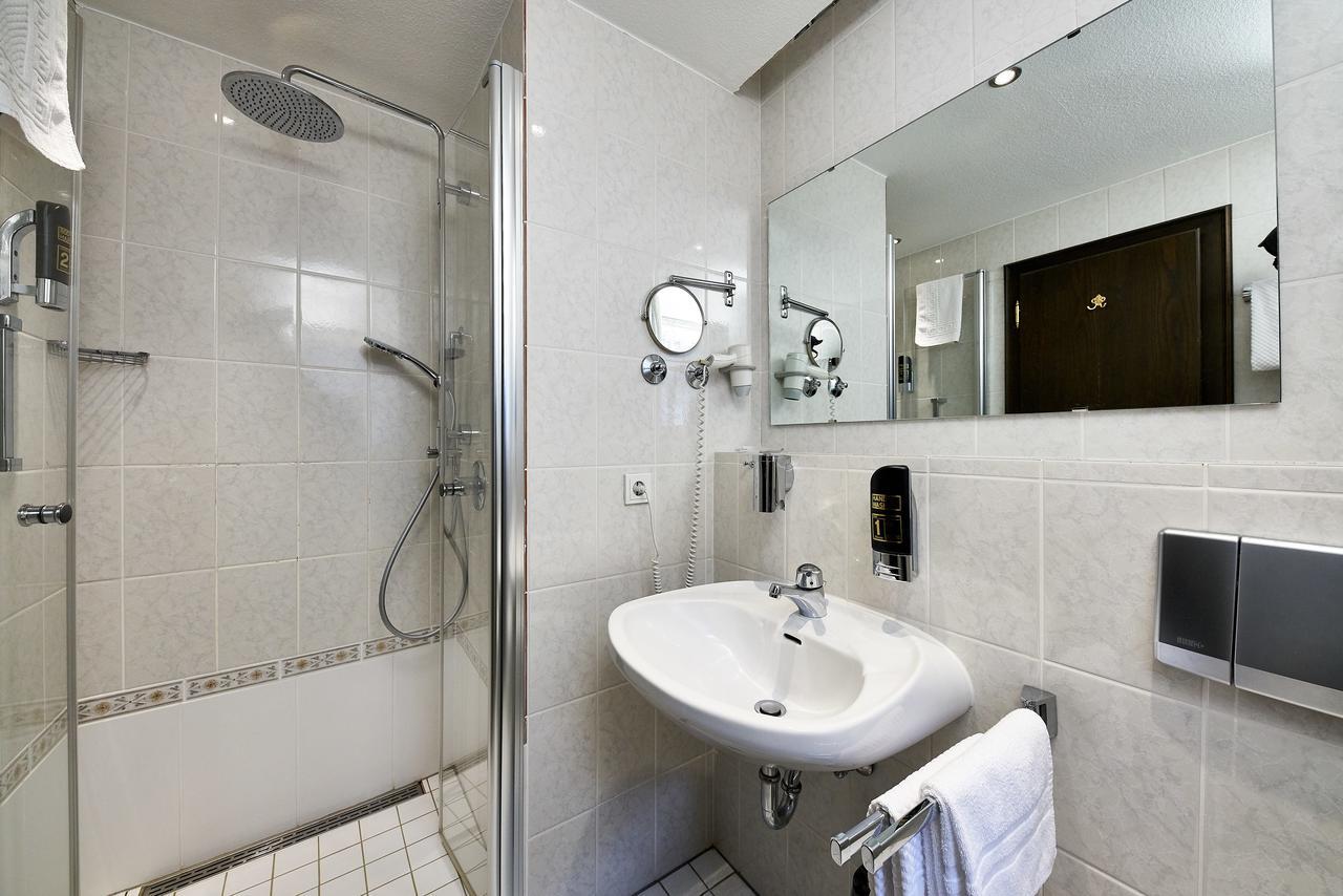 Hotel Zur Post Verbandsgemeinde Verbandsgemeinde Bernkastel-Kues Buitenkant foto